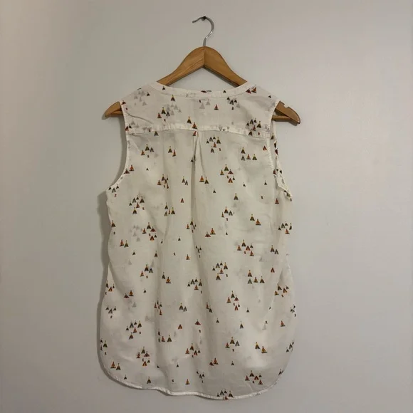 Eddie Bauer Teepee Print Button-Front Tank - Size Large - Picture 7 of 12